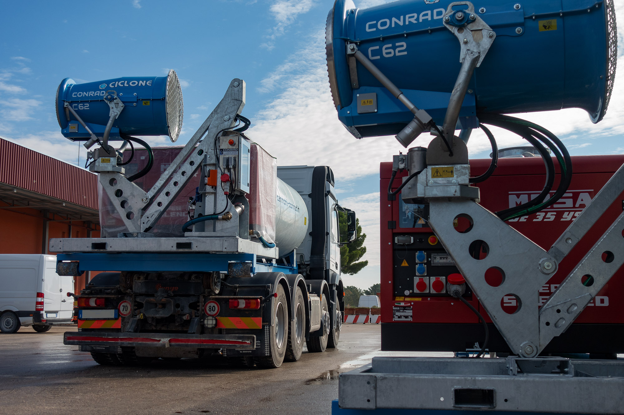 Cannoni-Conrad - Impianto su camion scarrabile a Taranto