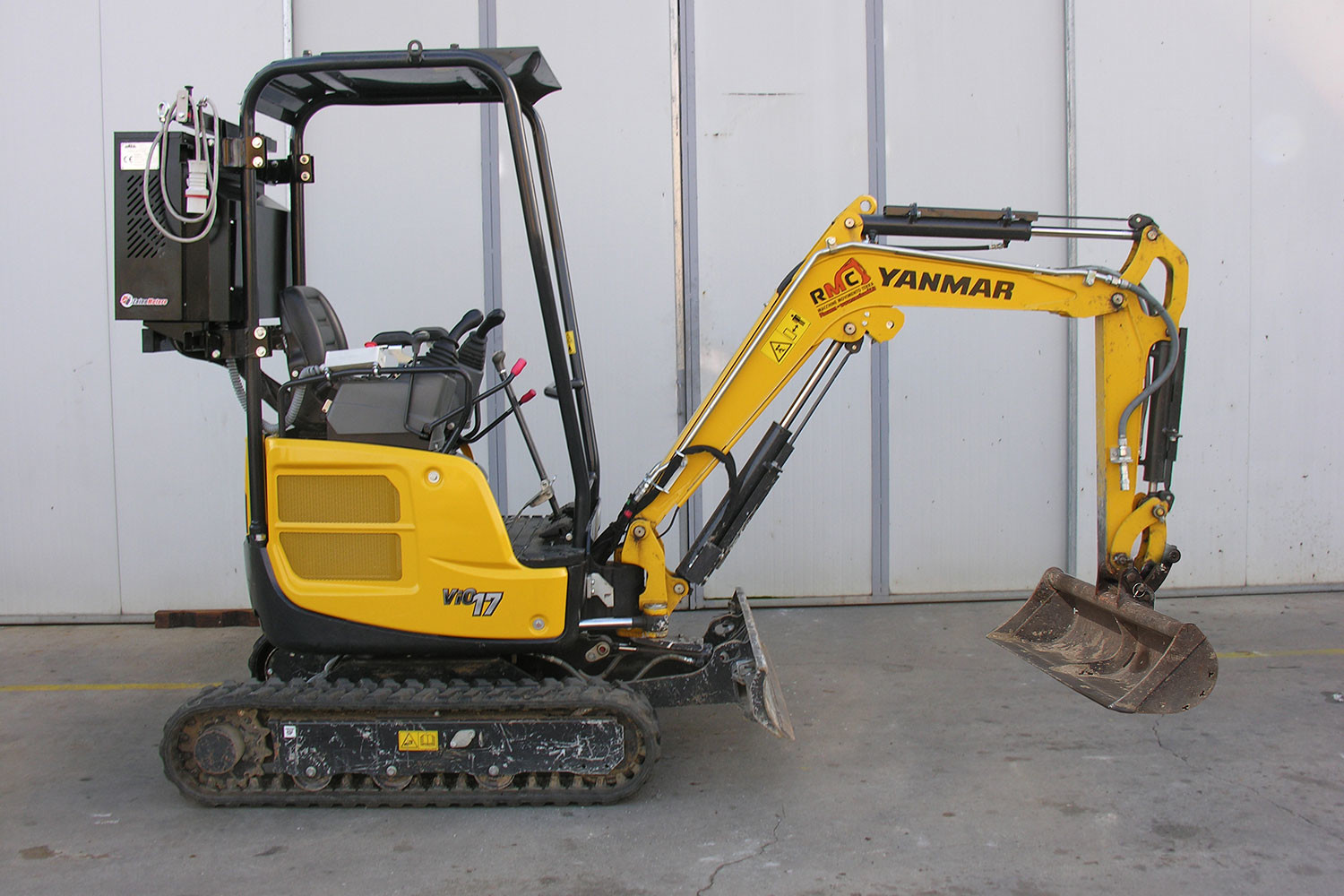 ZainoMotore on a Yanmar mini-excavator